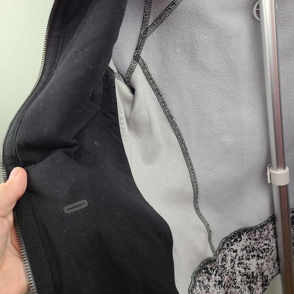 Women's Lululemon Scuba Hoodie Size 4 Paint Splash Silver Drop Cotton Fleece - Picture 8 of 9